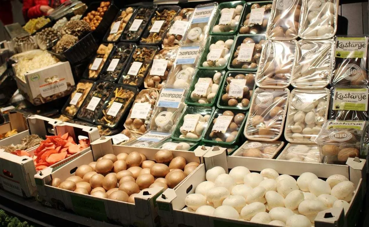 grzyby, pieczarki stragan