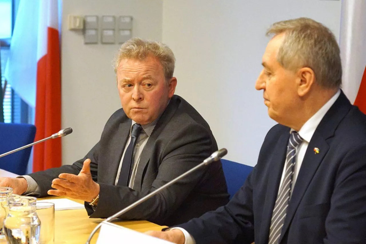 Janusz Wojciechowski i Henryk Kowalczyk o dopłatach do nawozów