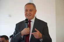 Henryk Kowalczyk wyjaśniający ustawę dotyczącą węgla