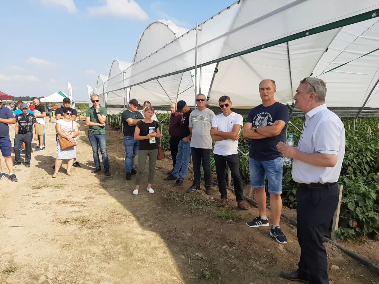 Gospodarze spotkania – Marlena i Przemysław Greliakowie w towarzystwie Moniki Buławy z firmy Seminis.