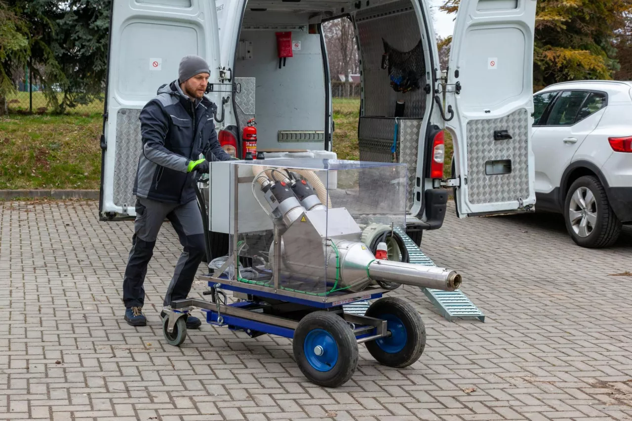 Środek Argos aplikowany przez wysokiej jakości wytwornice pary Synofog 2H.