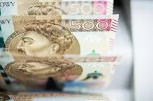 Five Hundred Polish Zloty Bills Count Inside Banknote Counter. Polish Business and Economy Theme. Currency of Republic of Poland.