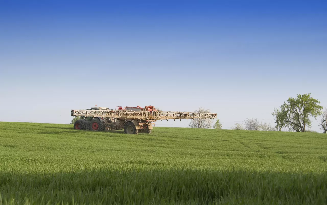 Co z grupą neonikotynoidów? – zmiany w przepisach od 2023 roku