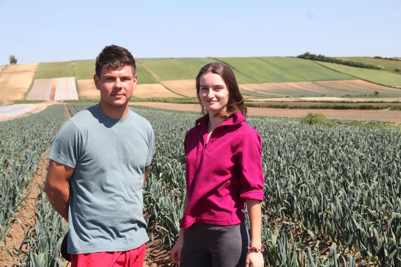 Dawid Kwiatek z żoną Agatą.