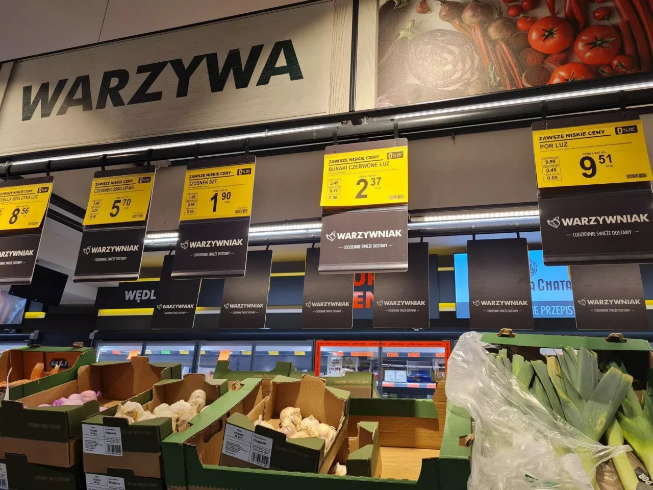 importowane warzywa i owoce oznaczone jako Polskie