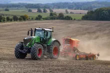 Jak w prawidłowy sposób przygotować siewnik do zasiewu kukurydzy?