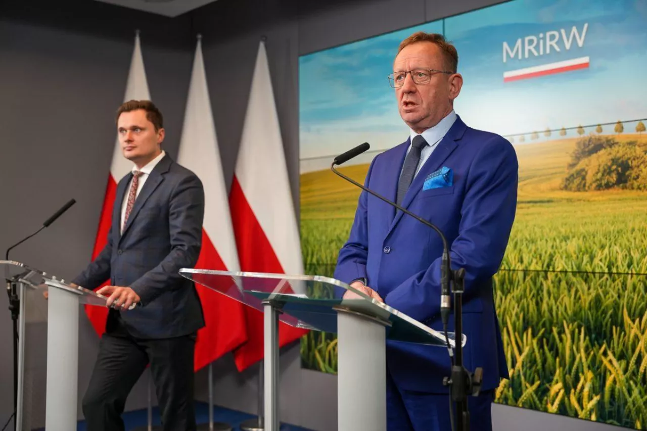 Robert Telus konferencja prasowa