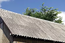 Dach z azbestu