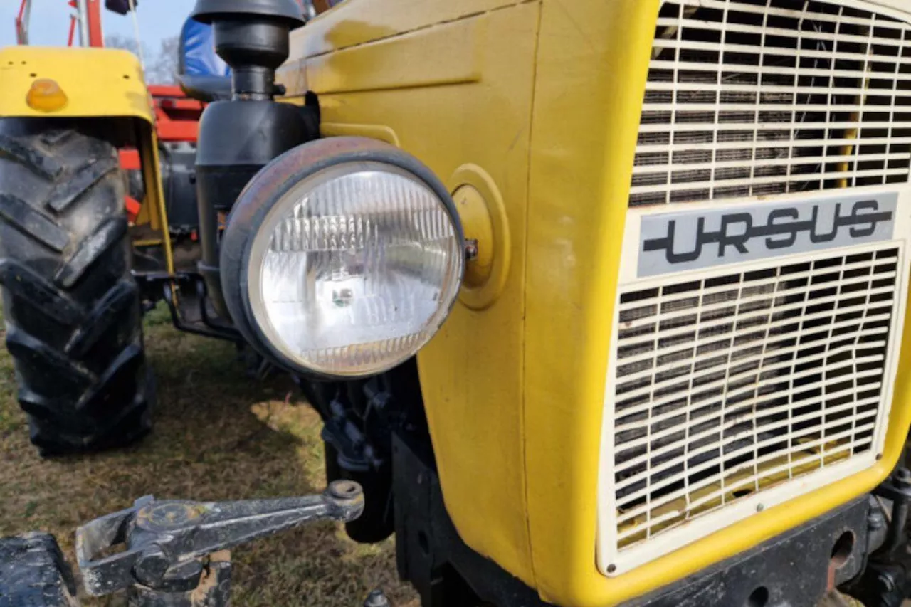 Ciągnik rolniczy Ursus C-330