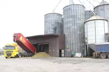 Dotacje na silosy i wymianę dachu: przepisy tak zawiłe, że rolnicy boją się utraty pomocy