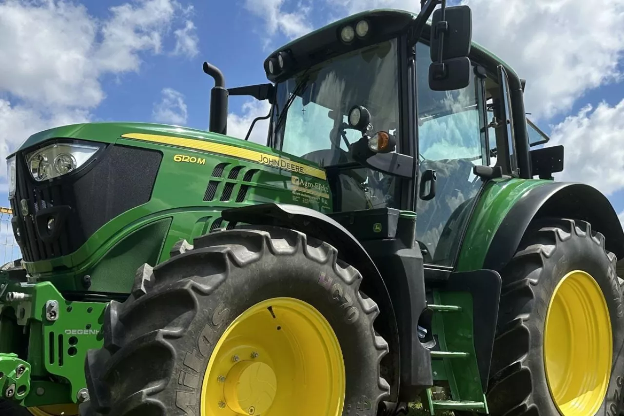 Ciągnik rolniczy John Deere