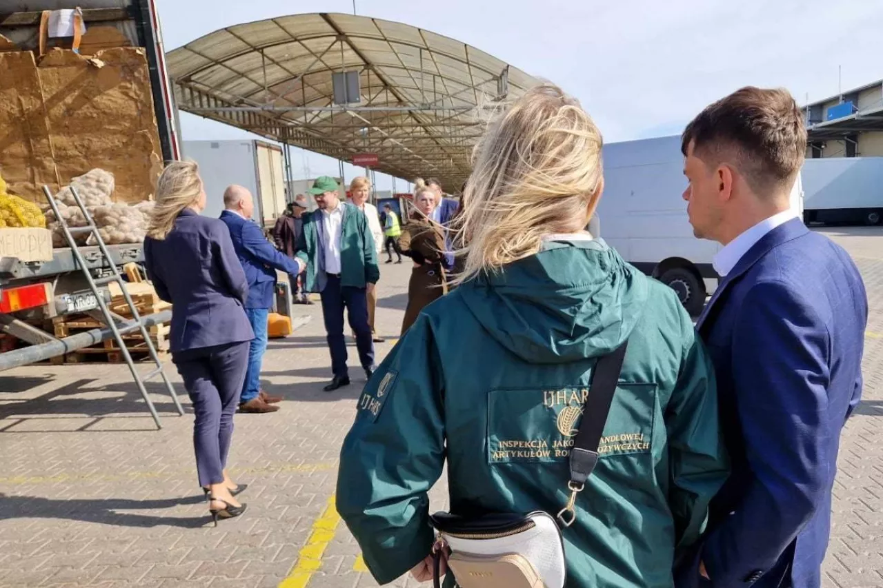 Kontrola rynek hurtowy Bronisze