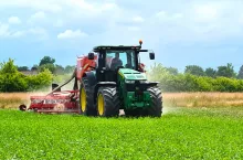 Zmiany w dzierżawie ziemi rolnej od KOWR. Czynsze dzierżawne w dół!