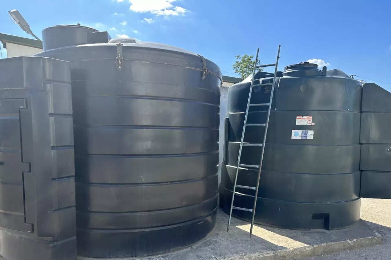 Zbiornik dwupłaszczowy