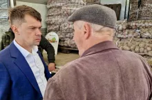 Wiceminister Michał Kołodziejczak na rynku hurtowym