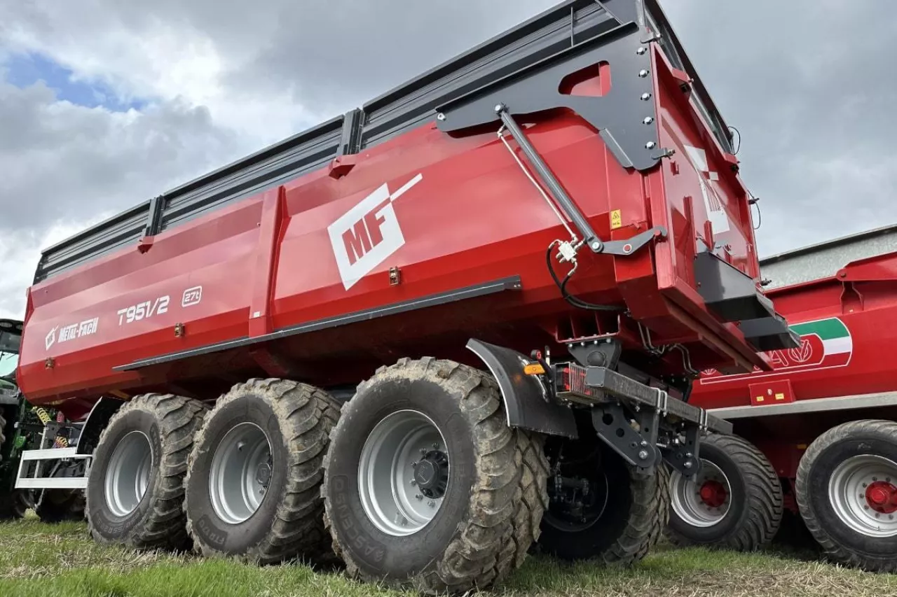 Nowe przyczepy rolnicze