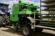 Automatyczna sadzarka do pomidorów