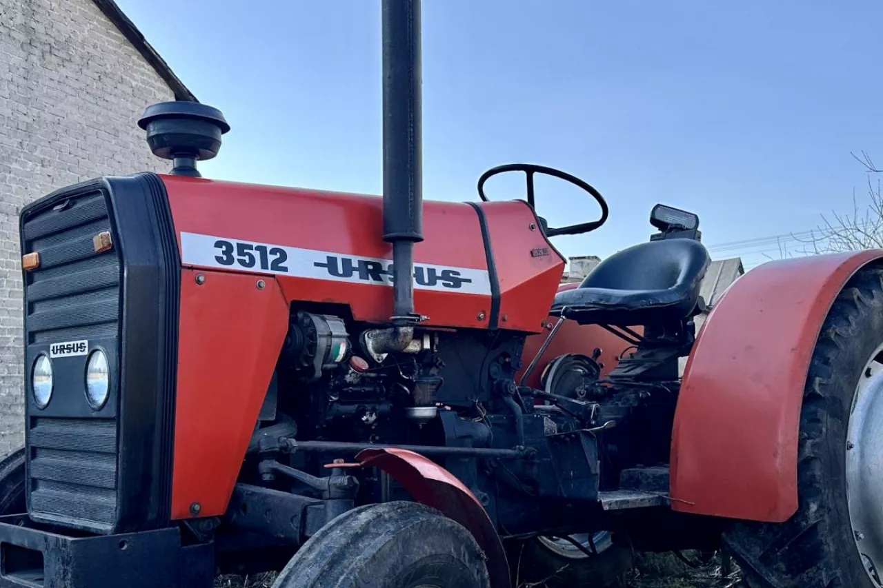 820937